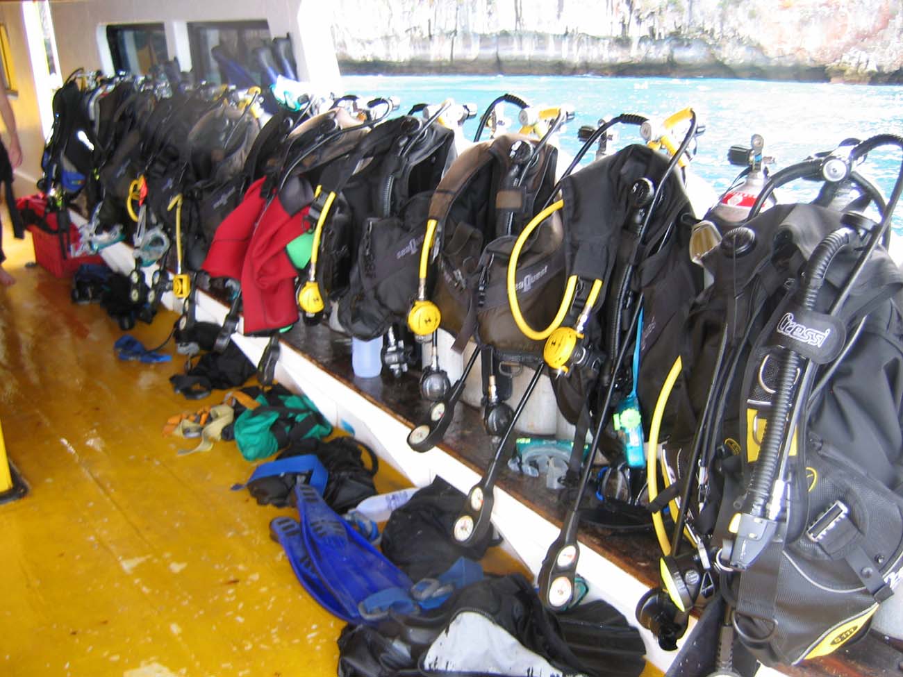 Dive Boat - Phi Phi Scuba